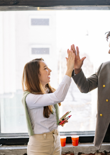 Comunicação assertiva no trabalho: Como impor limites e posicionar suas ideias com confiança